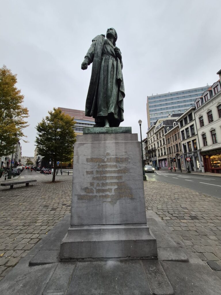 WhatsApp Image 2025-10-08 at 12.39.56 (4)